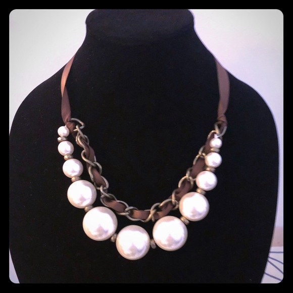 Jewelry - 🔥CLEARANCE🔥Bauble Pearl Necklace by Rose